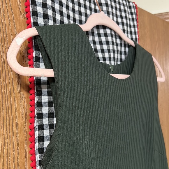 🌲 2 for $25 🌲▪️ STITCH FIX MARGARET M ▪️ Fitted Olive Green Dress - Picture 16 of 16